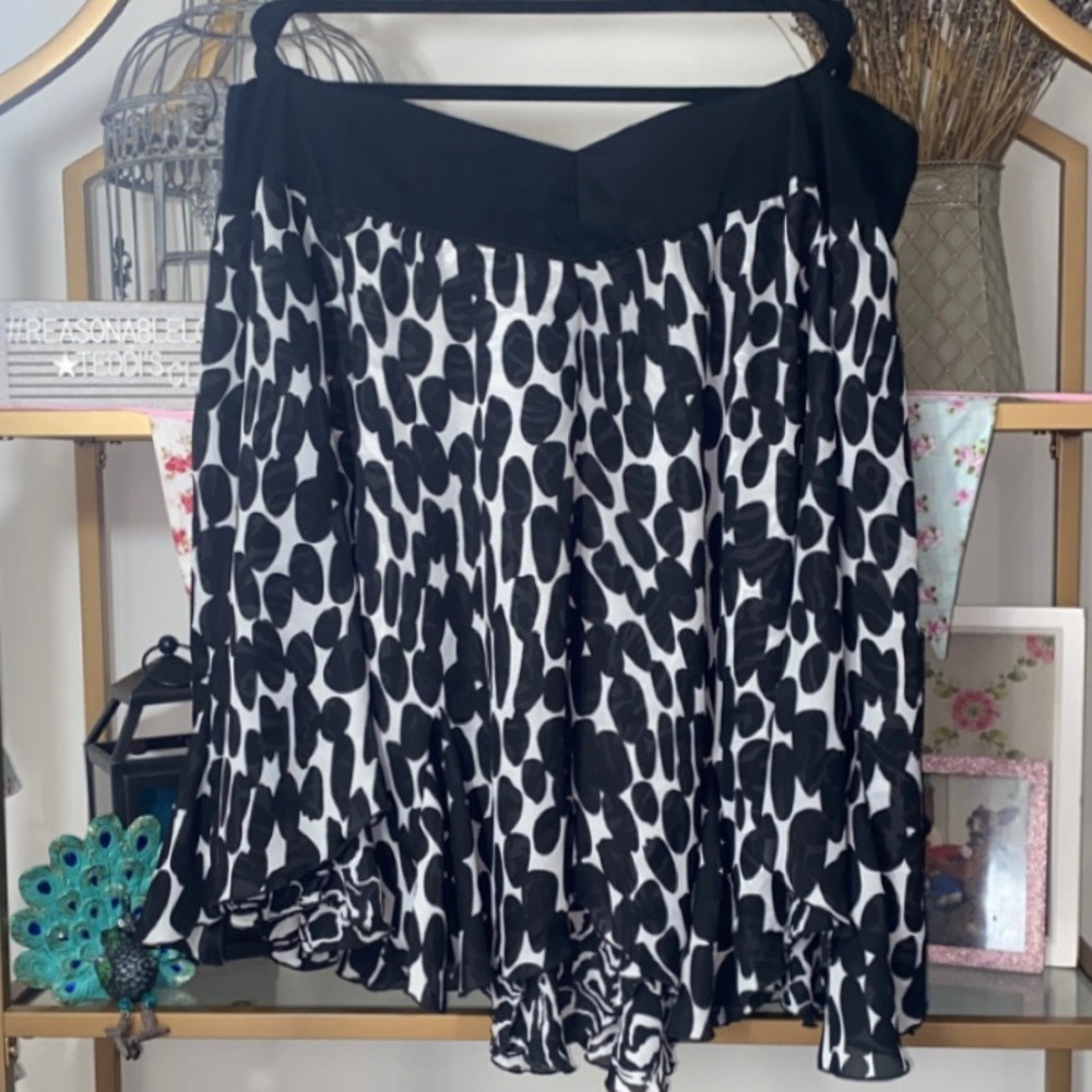 Reversible 4X Zebra Black and White Polka Dot Print Skirt Fall Winter Trendy - Picture 3 of 6